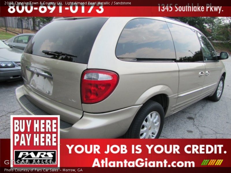 Light Almond Pearl Metallic / Sandstone 2002 Chrysler Town & Country LXi