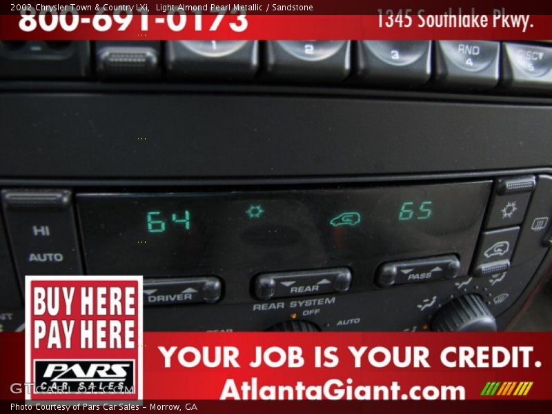 Light Almond Pearl Metallic / Sandstone 2002 Chrysler Town & Country LXi