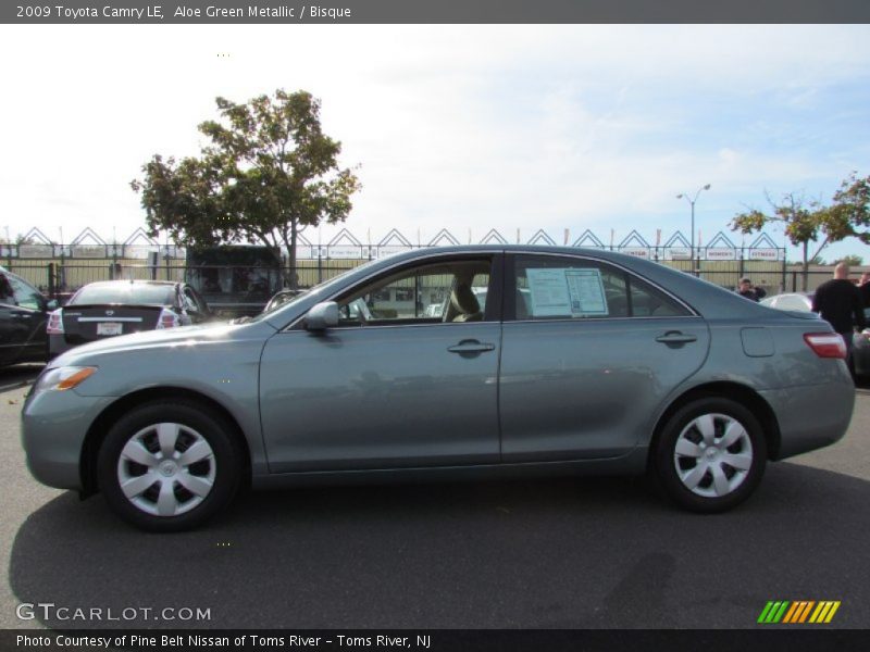 Aloe Green Metallic / Bisque 2009 Toyota Camry LE