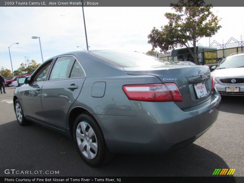Aloe Green Metallic / Bisque 2009 Toyota Camry LE