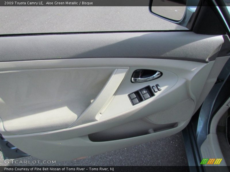 Aloe Green Metallic / Bisque 2009 Toyota Camry LE