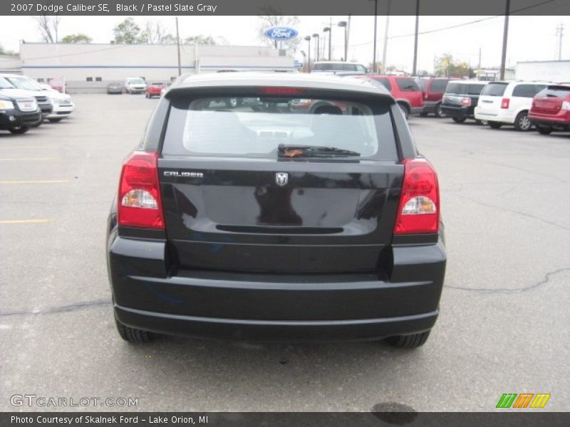 Black / Pastel Slate Gray 2007 Dodge Caliber SE