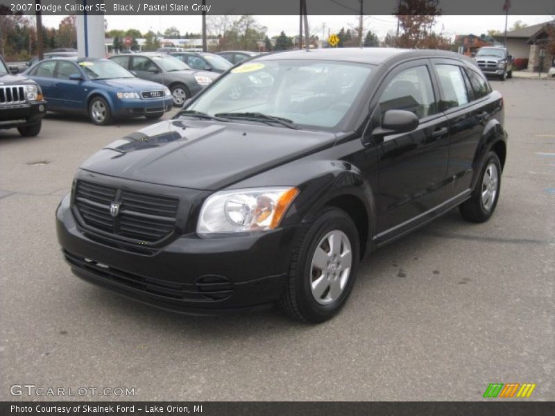 Black / Pastel Slate Gray 2007 Dodge Caliber SE