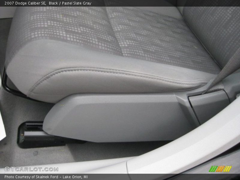 Black / Pastel Slate Gray 2007 Dodge Caliber SE