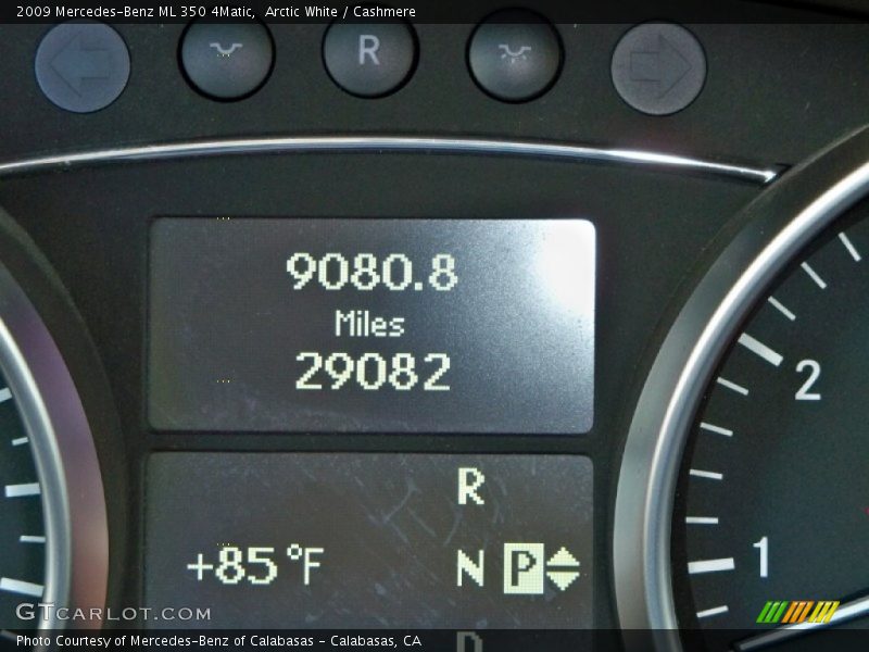 Arctic White / Cashmere 2009 Mercedes-Benz ML 350 4Matic