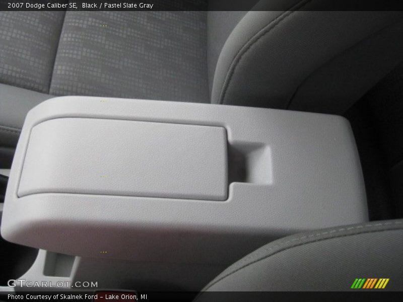 Black / Pastel Slate Gray 2007 Dodge Caliber SE