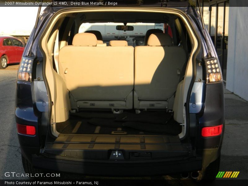 Deep Blue Metallic / Beige 2007 Mitsubishi Outlander LS 4WD
