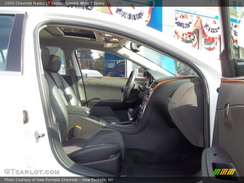 Summit White / Ebony 2009 Chevrolet Malibu LT Sedan