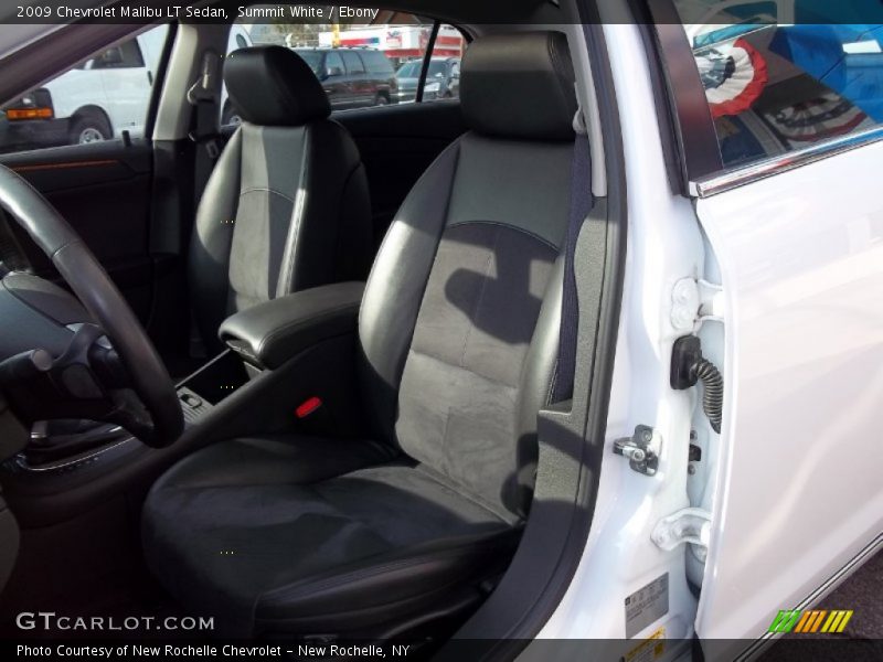 Summit White / Ebony 2009 Chevrolet Malibu LT Sedan
