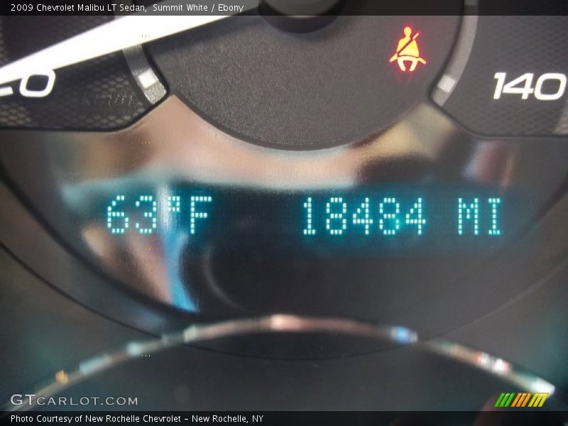 Summit White / Ebony 2009 Chevrolet Malibu LT Sedan