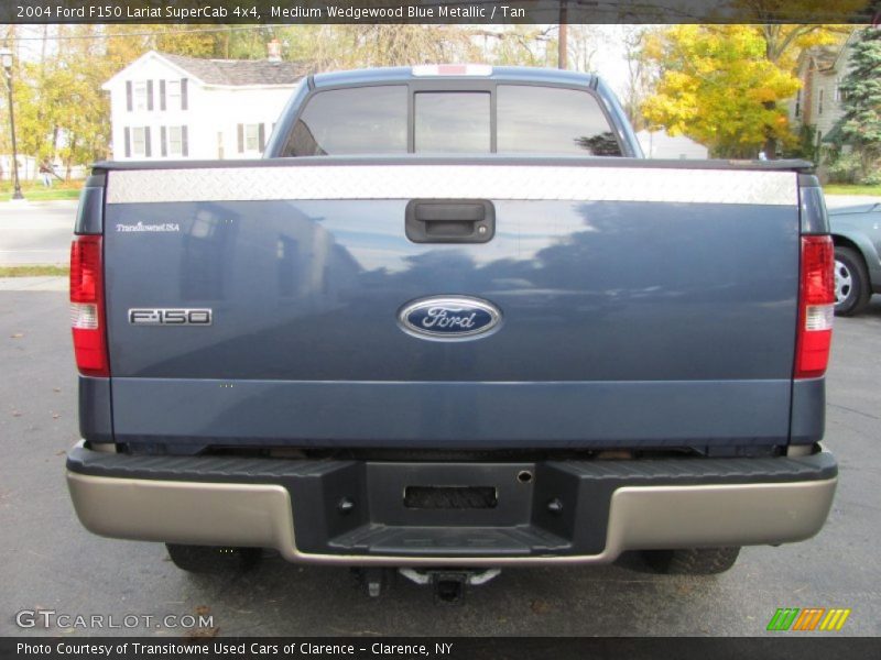 Medium Wedgewood Blue Metallic / Tan 2004 Ford F150 Lariat SuperCab 4x4