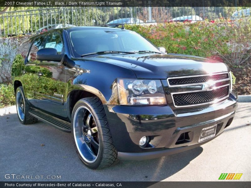 Front 3/4 View of 2007 Tahoe LT