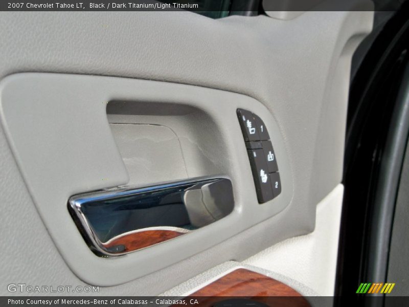 Black / Dark Titanium/Light Titanium 2007 Chevrolet Tahoe LT