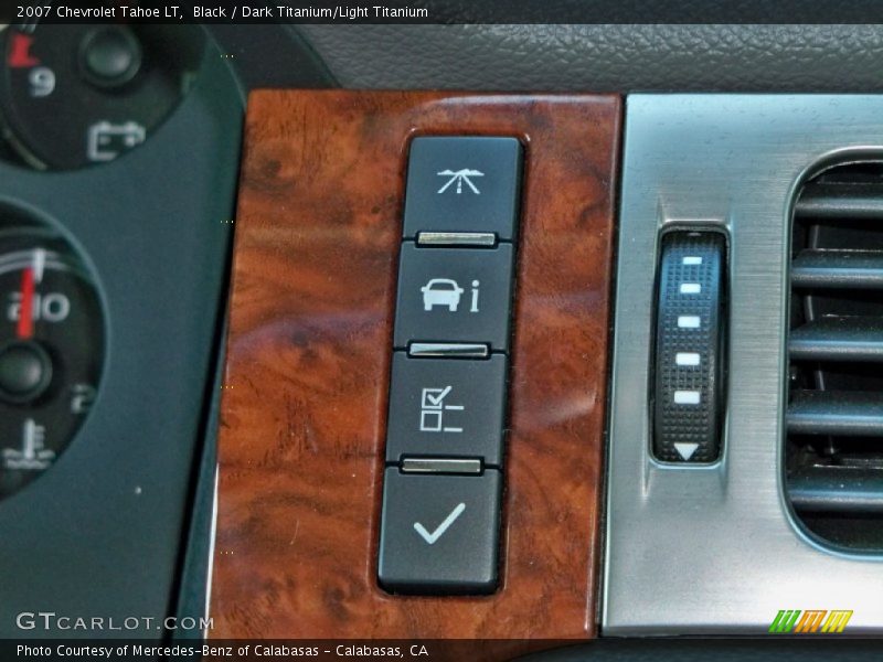 Black / Dark Titanium/Light Titanium 2007 Chevrolet Tahoe LT