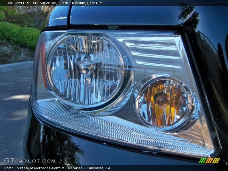 Black / Medium/Dark Flint 2006 Ford F150 XLT SuperCab