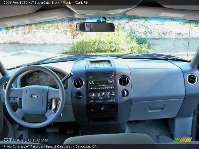 Black / Medium/Dark Flint 2006 Ford F150 XLT SuperCab