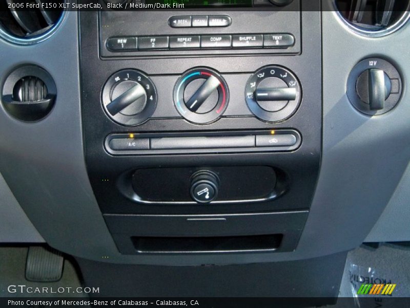 Black / Medium/Dark Flint 2006 Ford F150 XLT SuperCab