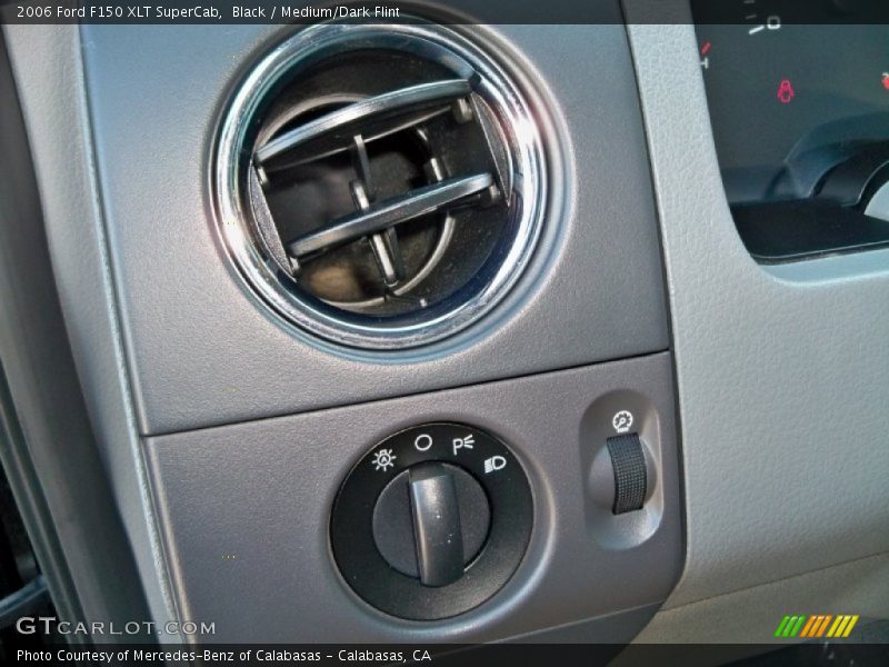 Black / Medium/Dark Flint 2006 Ford F150 XLT SuperCab