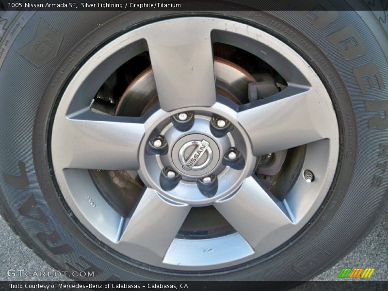 Silver Lightning / Graphite/Titanium 2005 Nissan Armada SE