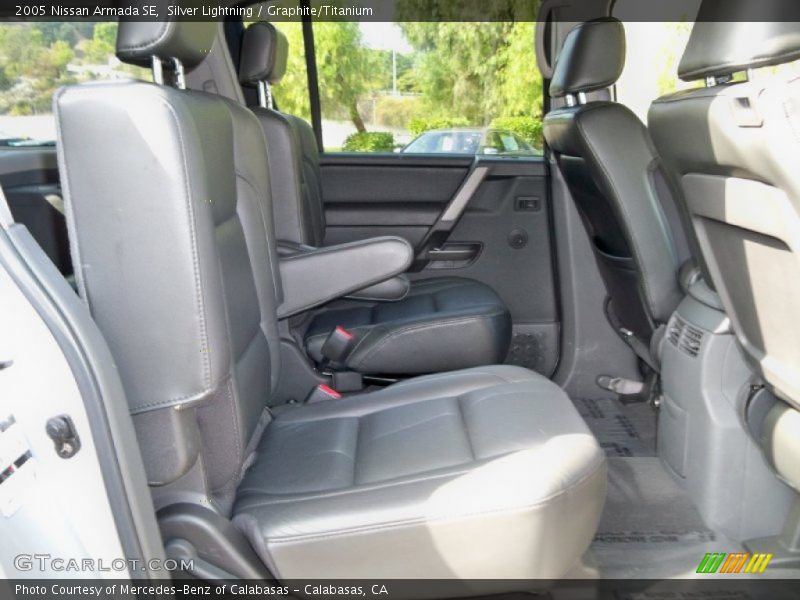 Silver Lightning / Graphite/Titanium 2005 Nissan Armada SE