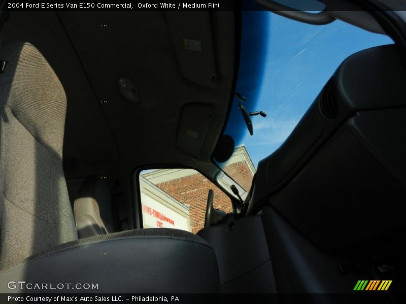 Oxford White / Medium Flint 2004 Ford E Series Van E150 Commercial