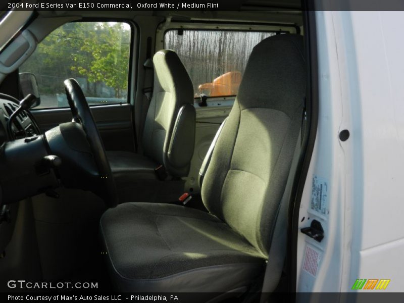 Oxford White / Medium Flint 2004 Ford E Series Van E150 Commercial