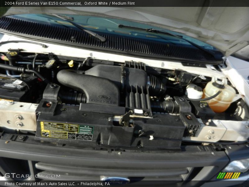  2004 E Series Van E150 Commercial Engine - 4.6 Liter SOHC 16-Valve Triton V8