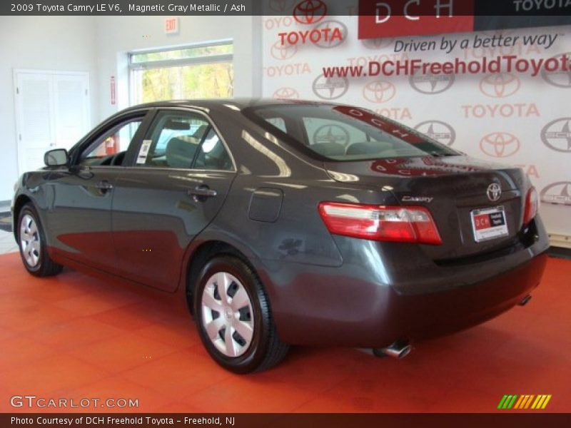 Magnetic Gray Metallic / Ash 2009 Toyota Camry LE V6