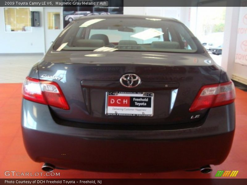 Magnetic Gray Metallic / Ash 2009 Toyota Camry LE V6