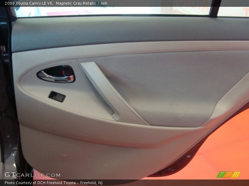 Magnetic Gray Metallic / Ash 2009 Toyota Camry LE V6