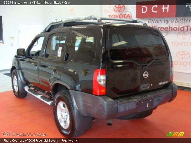 Super Black / Gray 2004 Nissan Xterra XE 4x4