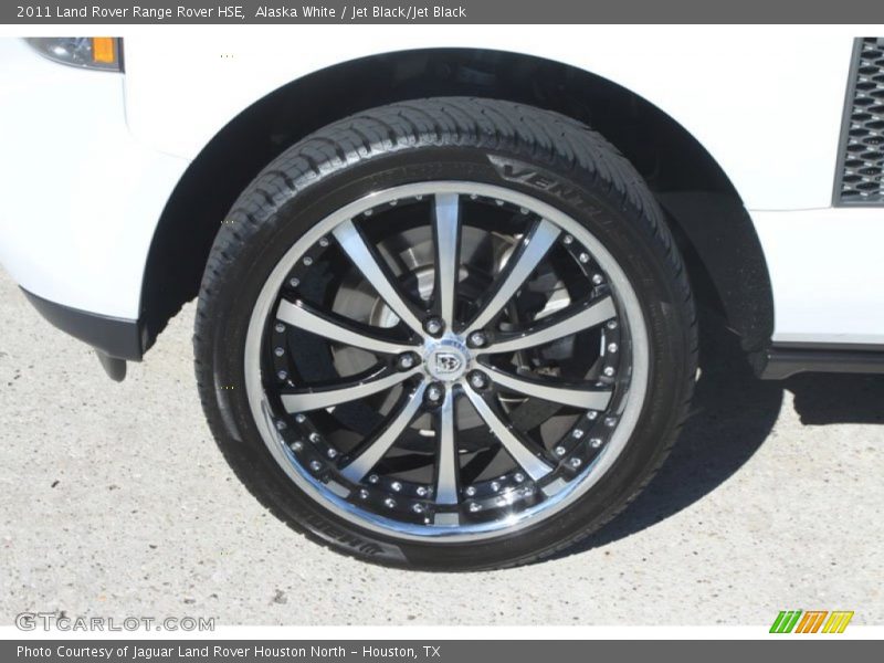 Alaska White / Jet Black/Jet Black 2011 Land Rover Range Rover HSE