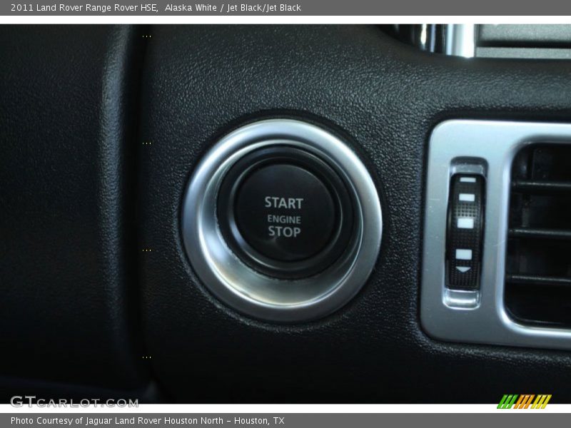 Alaska White / Jet Black/Jet Black 2011 Land Rover Range Rover HSE