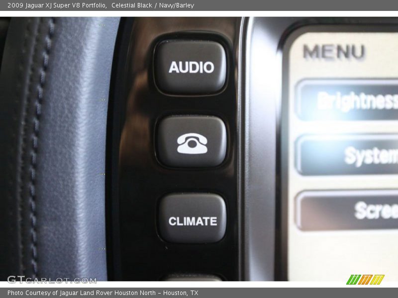 Controls of 2009 XJ Super V8 Portfolio