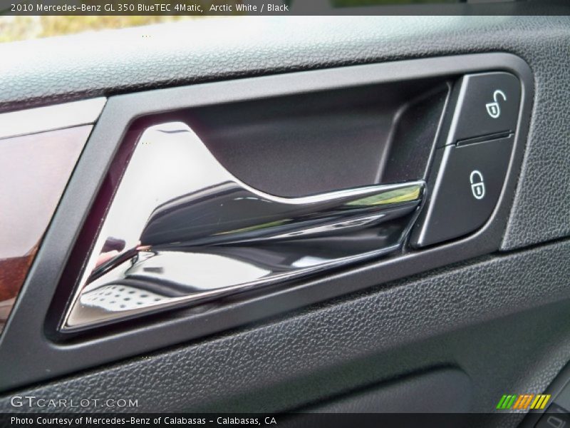Arctic White / Black 2010 Mercedes-Benz GL 350 BlueTEC 4Matic