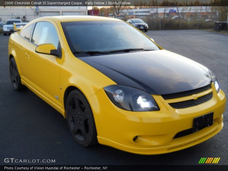 Front 3/4 View of 2006 Cobalt SS Supercharged Coupe