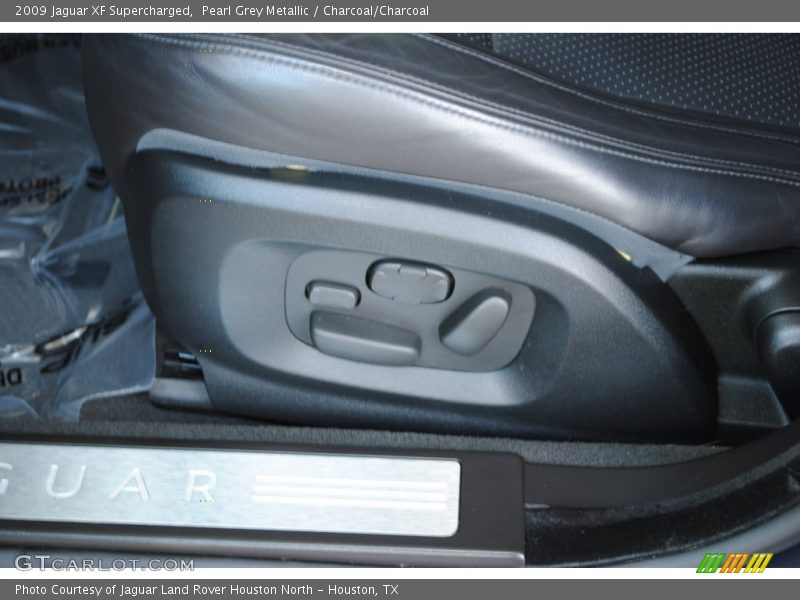 Pearl Grey Metallic / Charcoal/Charcoal 2009 Jaguar XF Supercharged
