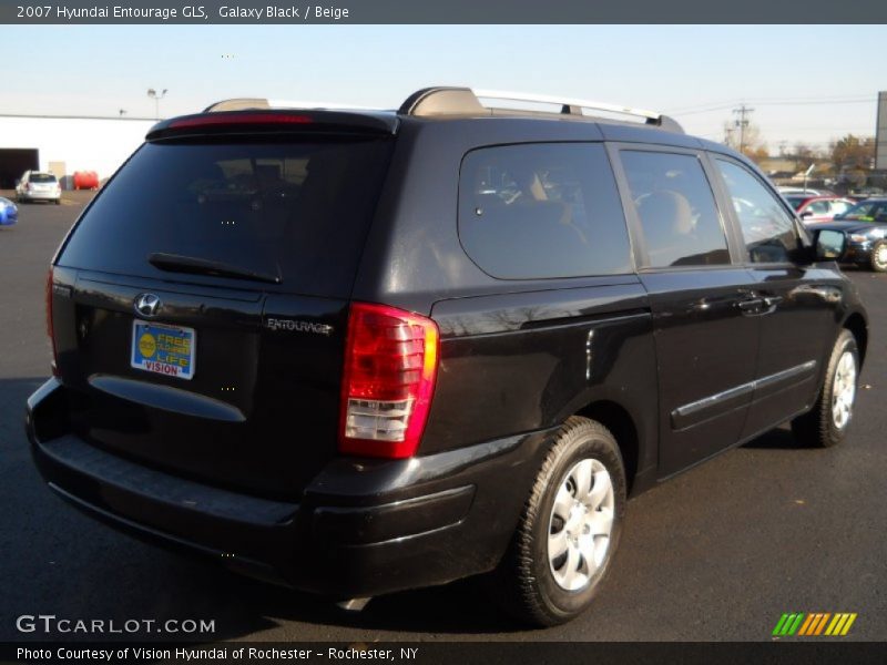 Galaxy Black / Beige 2007 Hyundai Entourage GLS