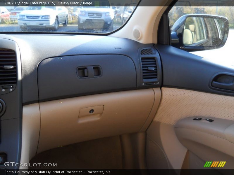 Galaxy Black / Beige 2007 Hyundai Entourage GLS