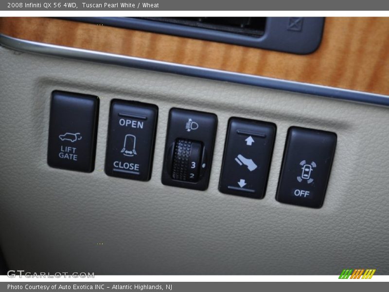 Tuscan Pearl White / Wheat 2008 Infiniti QX 56 4WD