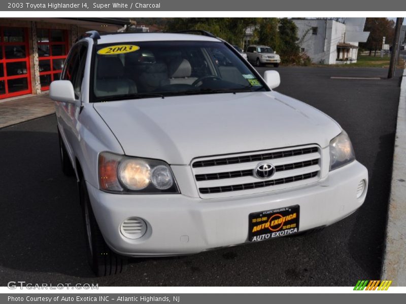 Super White / Charcoal 2003 Toyota Highlander I4