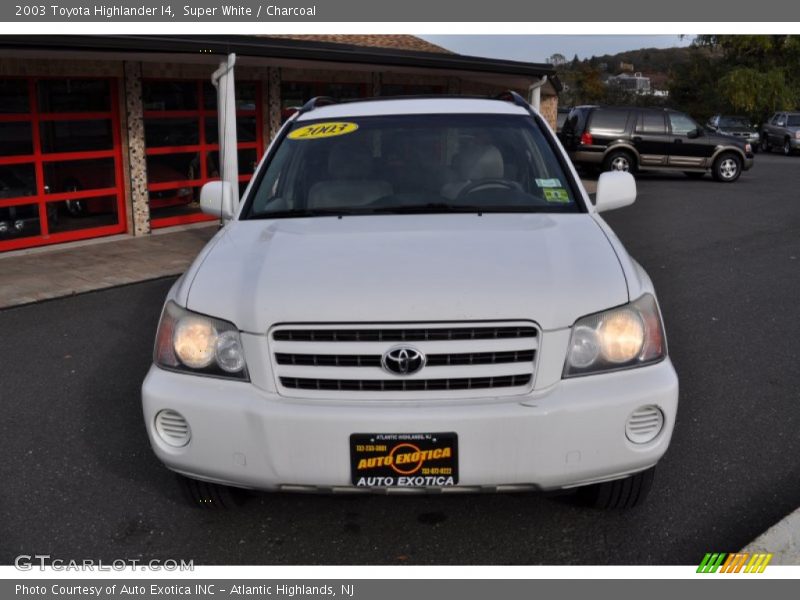 Super White / Charcoal 2003 Toyota Highlander I4