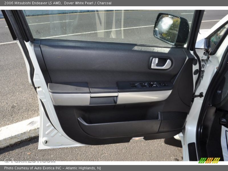 Door Panel of 2006 Endeavor LS AWD