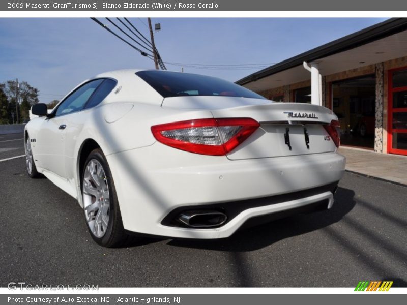 Bianco Eldorado (White) / Rosso Corallo 2009 Maserati GranTurismo S