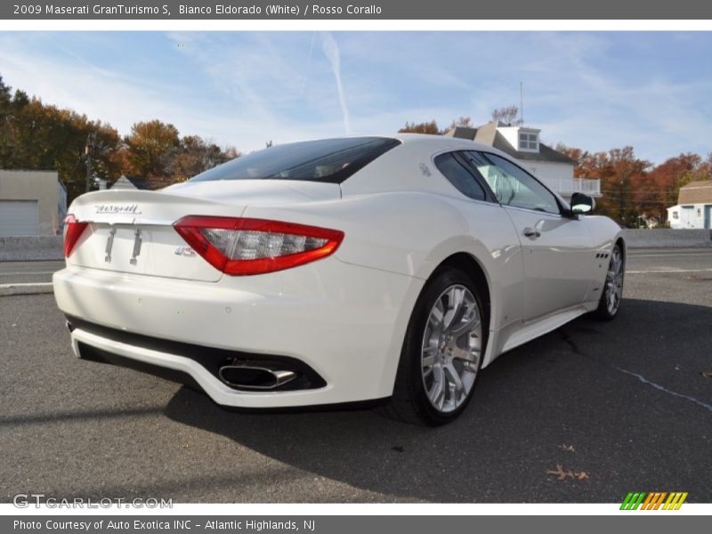 Bianco Eldorado (White) / Rosso Corallo 2009 Maserati GranTurismo S