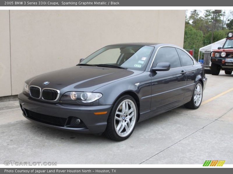 Front 3/4 View of 2005 3 Series 330i Coupe