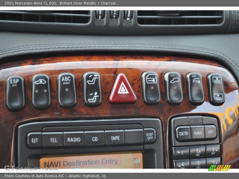 Controls of 2001 CL 600