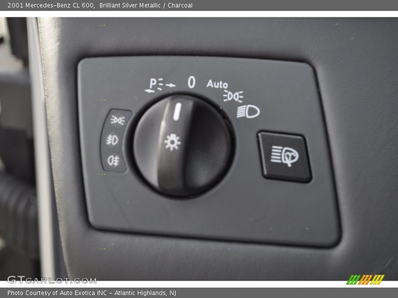 Controls of 2001 CL 600