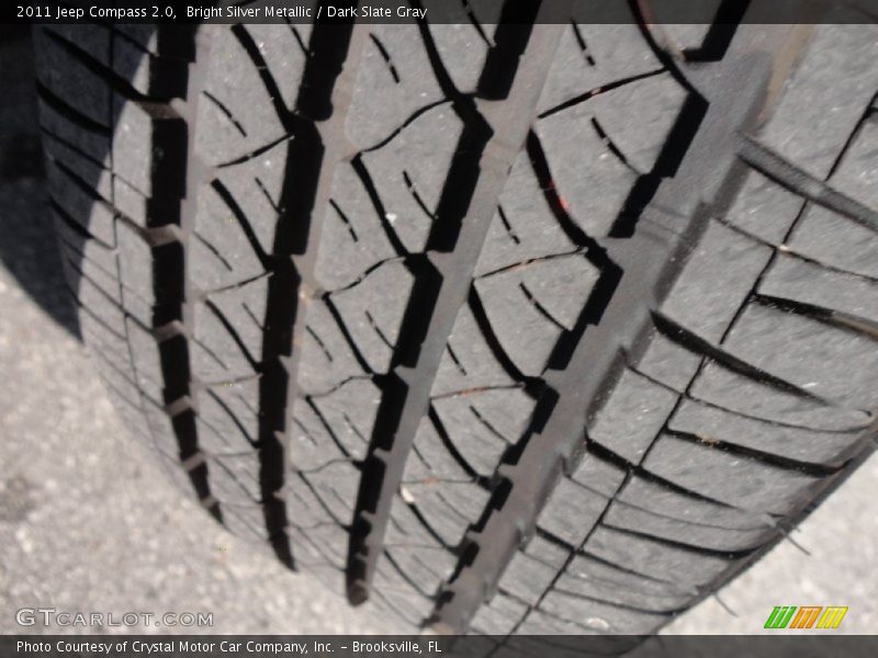 Bright Silver Metallic / Dark Slate Gray 2011 Jeep Compass 2.0