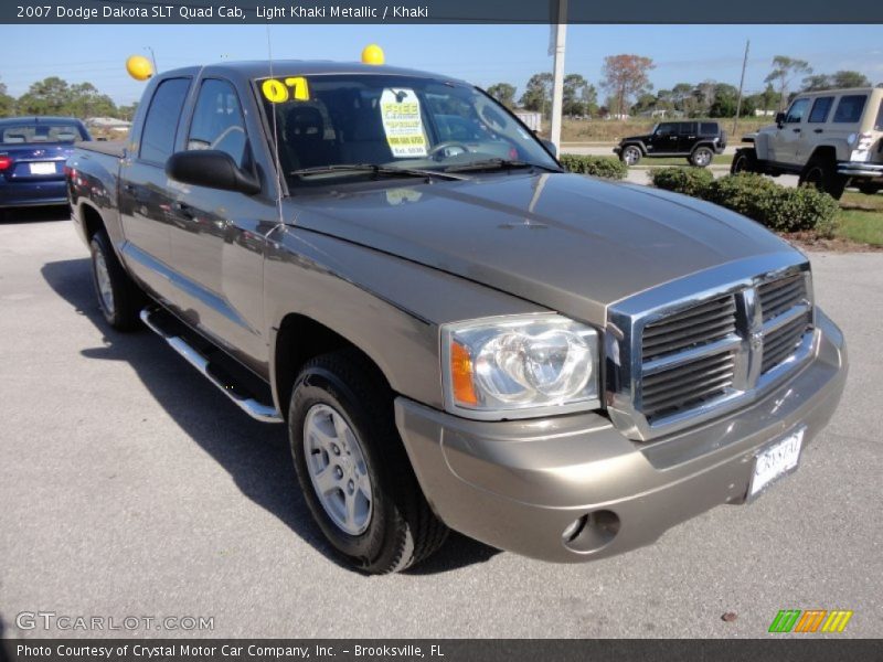 Light Khaki Metallic / Khaki 2007 Dodge Dakota SLT Quad Cab